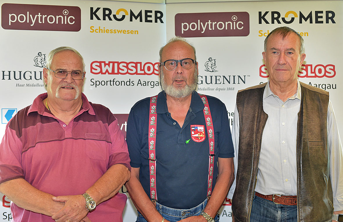 Das Podest der 50m Auflagenteilnehmer in Buchs, links HP. Umiker